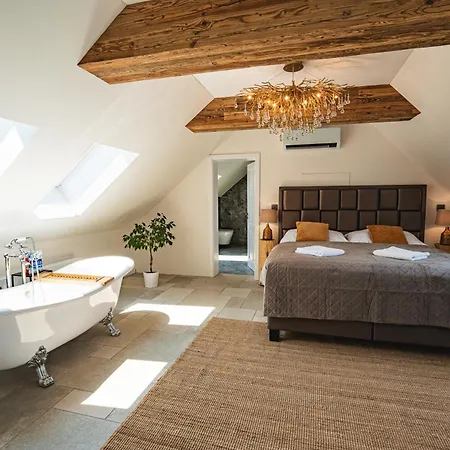 Sklarna - Luxury Beds By Natynaty 3* Cvikov