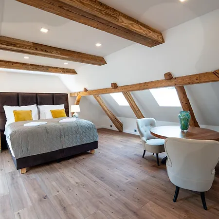 Sklárna - Luxury Beds By Natynaty 3*