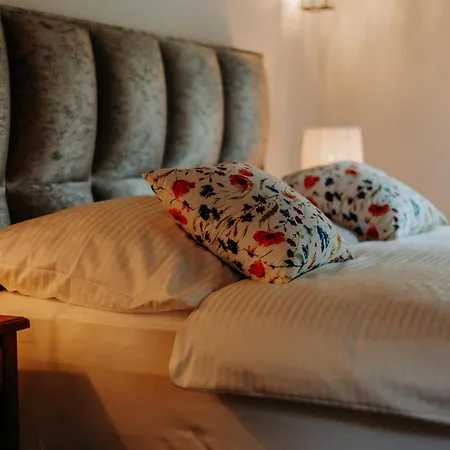 Sklárna - Luxury Beds By Natynaty Apart-hotel
