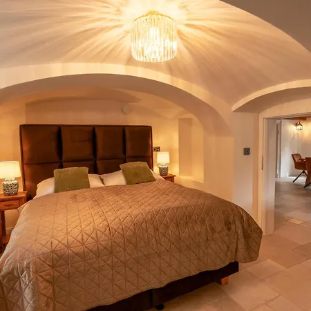 Sklarna - Luxury Beds By Natynaty 3* Cvikov